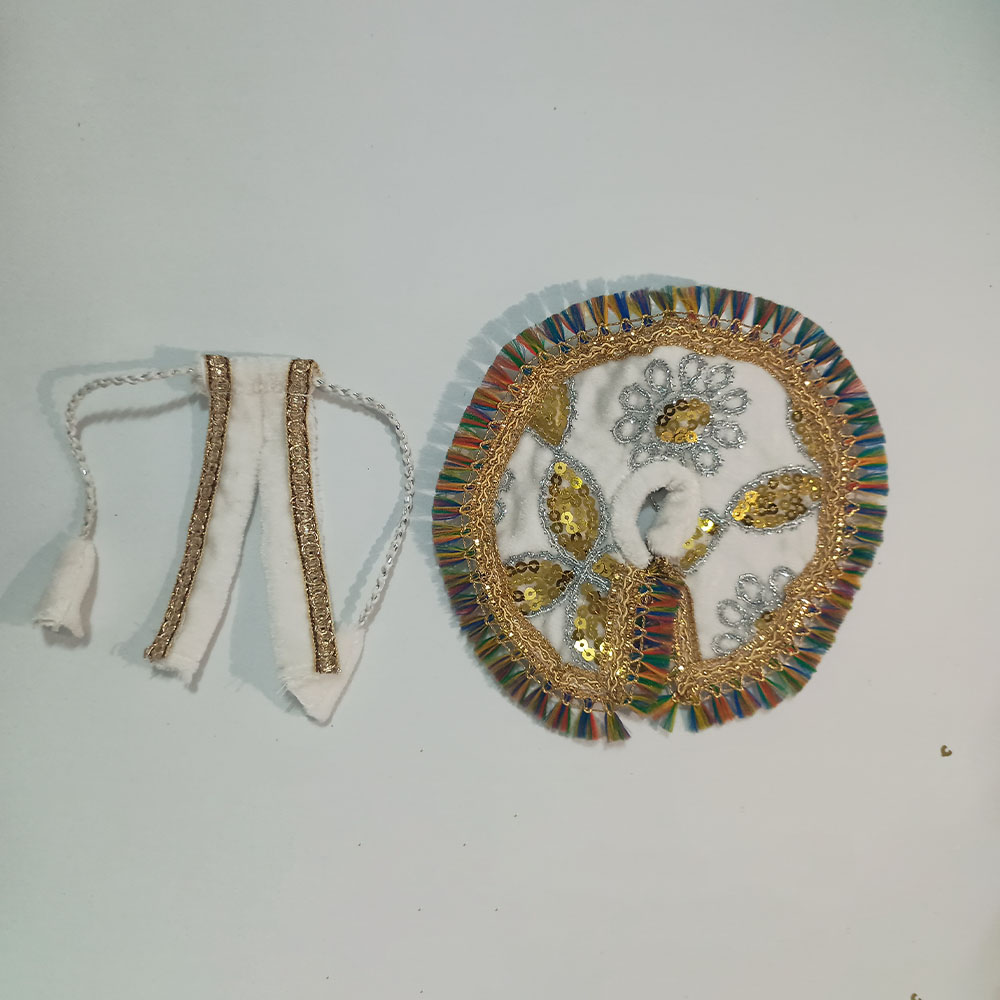 સફેદ વેલ્વેટ મલ્ટીકલર લડ્ડુ ગોપાલ પોશાક ( સાઇઝ નં- 2 )